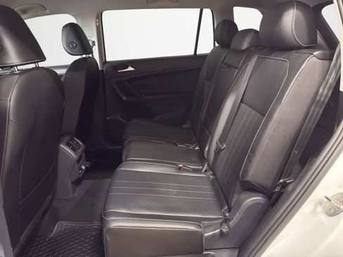 Used 2022 Volkswagen Tiguan SE image 22
