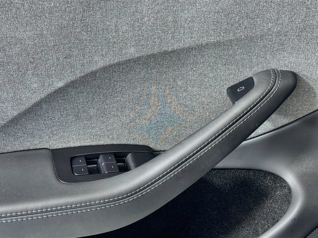 Used 2024 Tesla Model 3 Standard Range RWD image 15