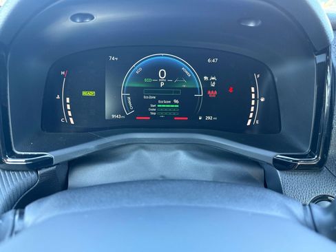 Used 2025 Toyota Camry Hybrid FWD image 24