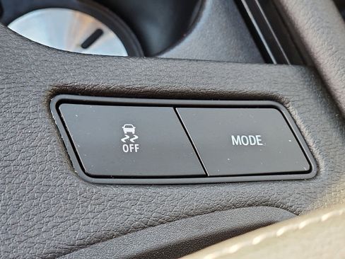 Used 2020 Cadillac XT6 Premium Luxury image 25