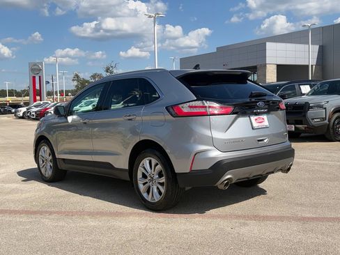 Used 2023 Ford Edge Titanium AWD/4WD image 6