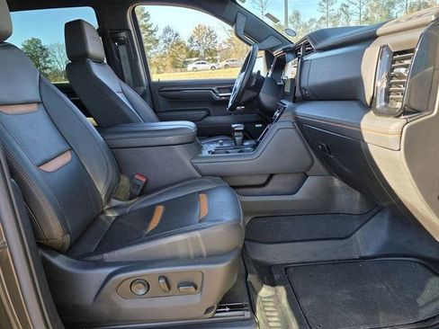 Used 2023 GMC Sierra 1500 AT4 w/ Technology Package image 25
