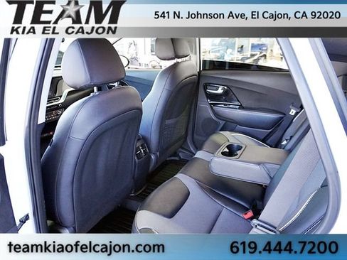 Used 2022 Kia Niro EX FWD image 18