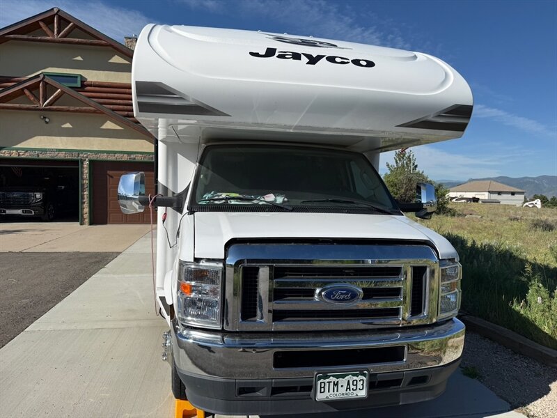 Used 2021 Ford E-450 and Econoline 450 Super Duty w/ Motorhome Prep Package RWD image 4