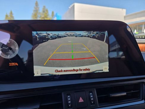 Used 2025 Lexus ES 350 w/ Premium Package FWD image 7