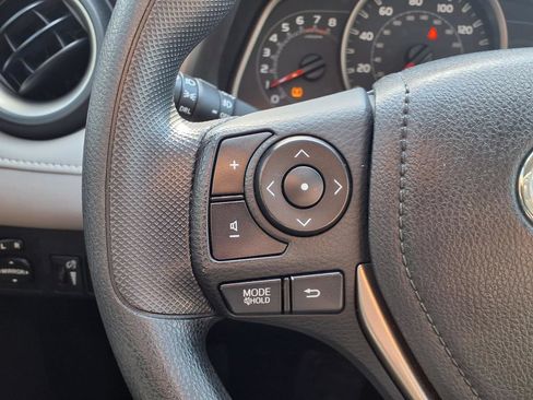 Used 2013 Toyota RAV4 XLE FWD image 14