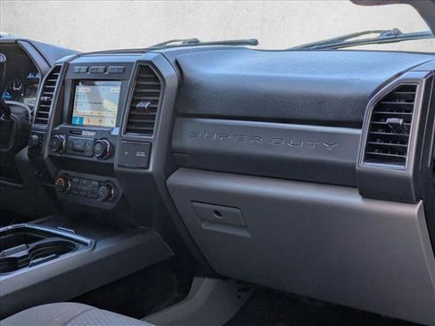 Used 2019 Ford F350 XLT w/ XLT Premium Package image 16