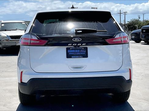 Certified 2021 Ford Edge SE FWD image 5