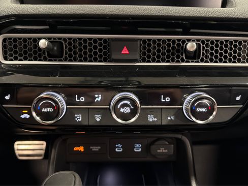 Used 2025 Honda Civic Sport image 30