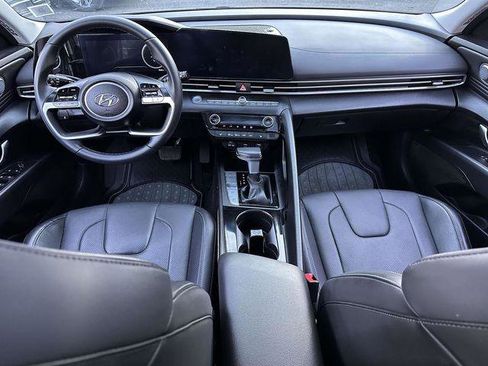 Used 2023 Hyundai Elantra Limited w/ Cargo Package image 17