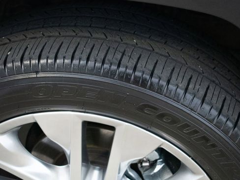 Used 2025 Toyota RAV4 XLE Premium image 29