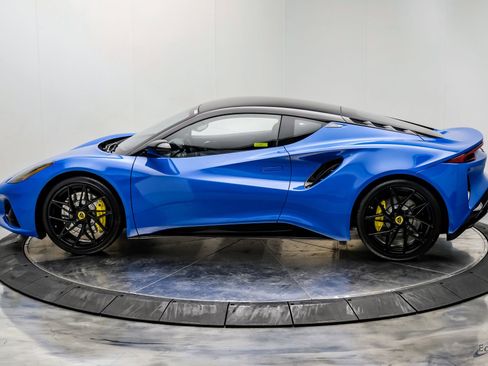 New 2026 Lotus Emira SE image 7