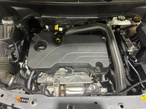 Used 2025 Chevrolet Equinox LT FWD image 27