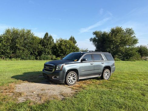 Used 2020 GMC Yukon SLT w/ Open Road Package AWD/4WD image 2