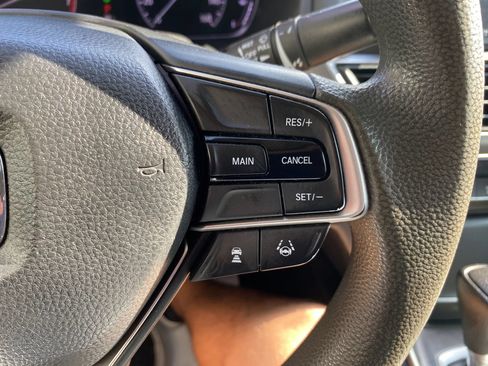 Used 2019 Honda Accord LX image 14