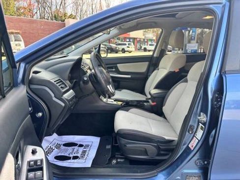 Used 2017 Subaru Crosstrek 2.0i Premium AWD/4WD image 4