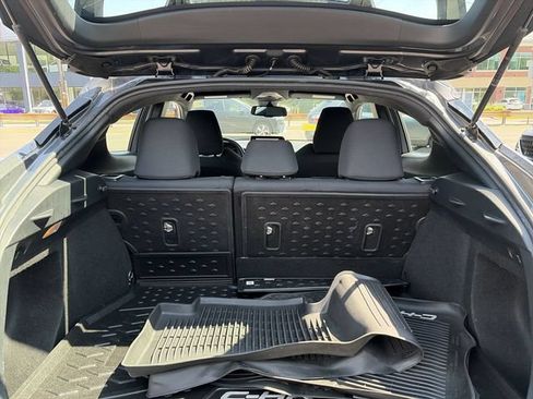 Used 2019 Toyota C-HR XLE FWD image 24