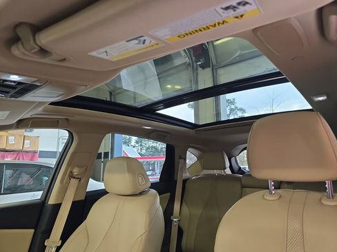 Used 2020 Acura RDX w/ Technology Package image 32