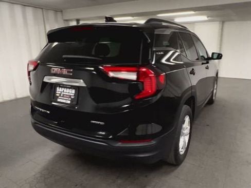 Certified 2023 GMC Terrain SLE w/ Driver Convenience Package AWD/4WD image 8