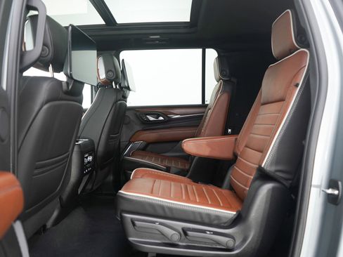 Used 2024 GMC Yukon XL Denali Ultimate image 20