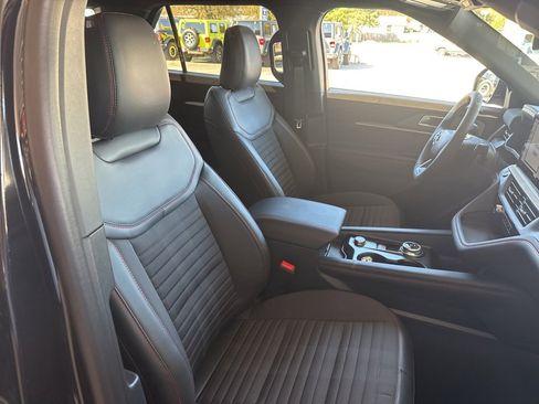 New 2026 Ford Explorer ST-Line w/ ST-Line Street Pack image 21