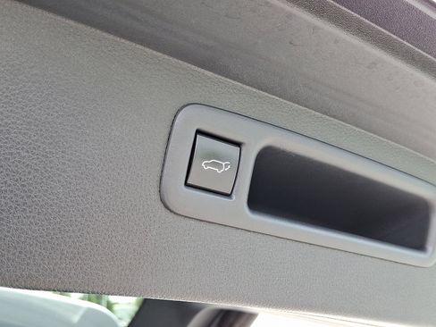 Certified 2021 Toyota Highlander XSE image 31