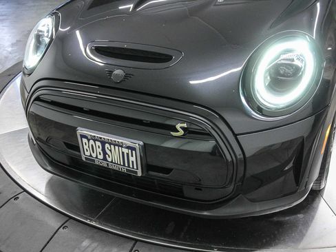 Certified 2024 MINI Cooper SE image 11