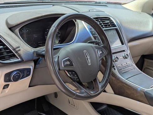 Used 2016 Lincoln MKX Select w/ Select Plus Package FWD image 10