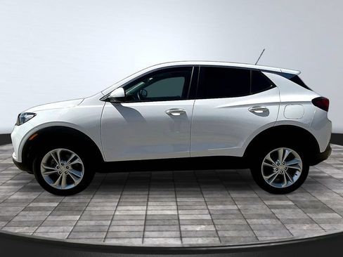 Used 2023 Buick Encore GX Preferred AWD/4WD image 4