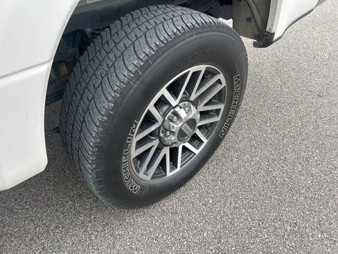 Used 2019 Ford F250 Lariat w/ Lariat Ultimate Package image 9