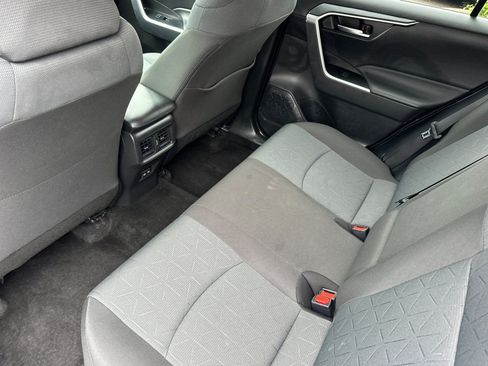 Used 2025 Toyota RAV4 XLE AWD/4WD image 13