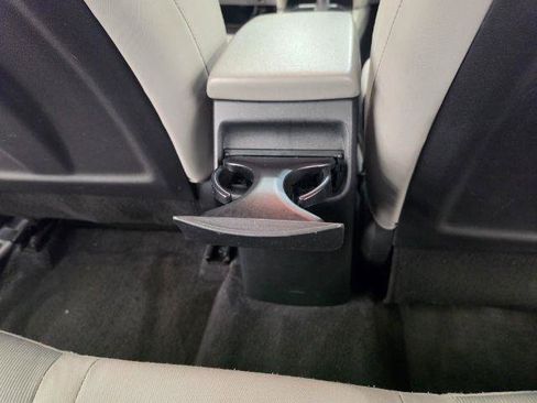 Used 2017 Hyundai Elantra SE FWD image 34
