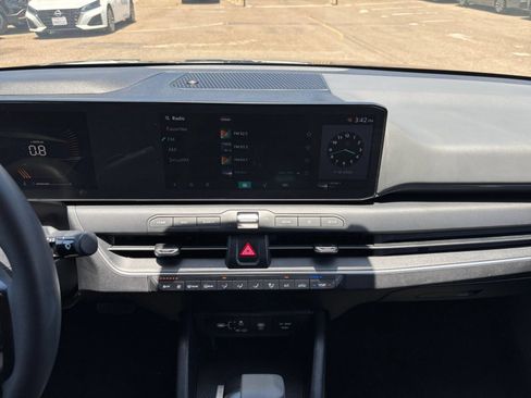 Used 2025 Kia K4 FWD image 16