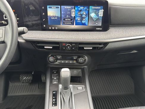 New 2026 Nissan Kicks SV w/ Charging Package FWD image 8