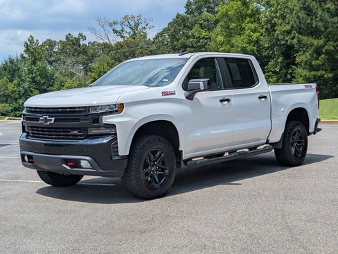 Used 2019 Chevrolet Silverado 1500 LT Trail Boss AWD/4WD image 5
