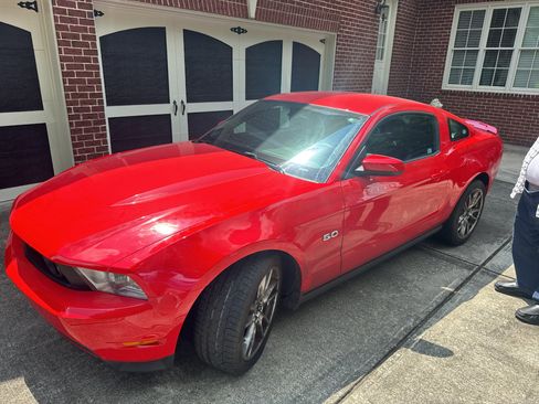 Used 2011 Ford Mustang GT Premium w/ Brembo Brake Pkg RWD image 1