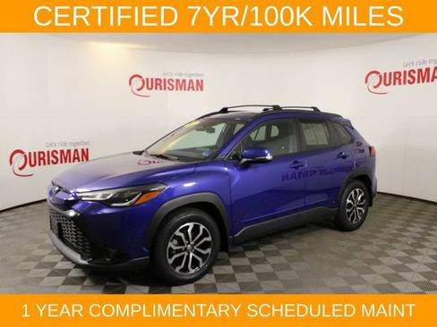 Used 2024 Toyota Corolla Cross AWD Hybrid w/ Moonroof Package image 2