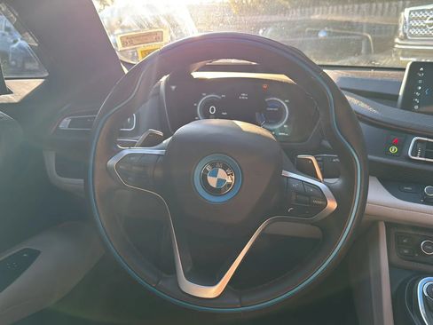 Used 2019 BMW i8 Coupe AWD/4WD image 26