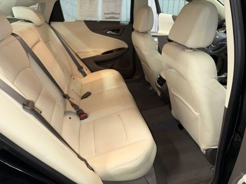 Used 2021 Chevrolet Malibu Premier image 30