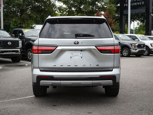 Used 2024 Toyota Sequoia Capstone AWD/4WD image 9
