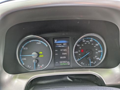 Used 2018 Toyota RAV4 Limited w/ Advanced Technology Package AWD/4WD image 16