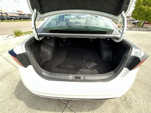 Used 2023 Nissan Altima 2.5 SV FWD image 27
