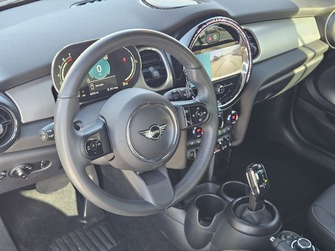 Used 2024 MINI Cooper Convertible image 28