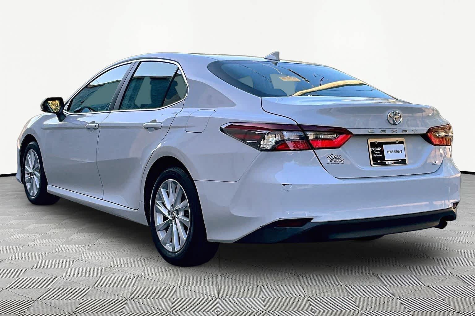 Used 2023 Toyota Camry LE FWD image 12