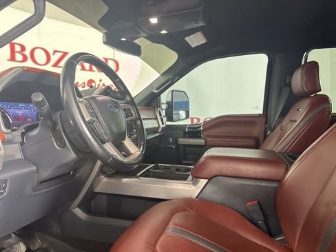 Used 2022 Ford F350 Platinum w/ FX4 Off-Road Package image 12
