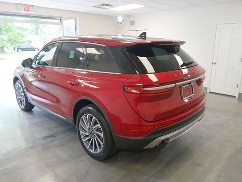 Used 2024 Lincoln Corsair Reserve w/ Equipment Group 201A AWD/4WD image 3