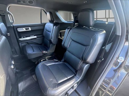Used 2021 Ford Explorer Limited w/ Equipment Group 301A RWD image 22