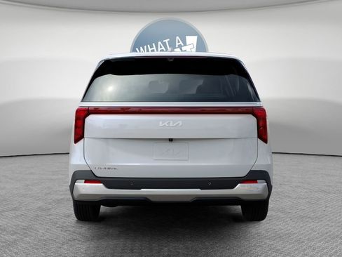 New 2026 Kia Carnival EX FWD image 5