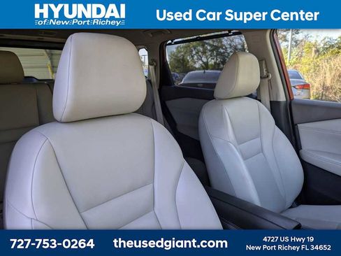 Used 2022 Nissan Rogue SV w/ SV Premium Package image 6