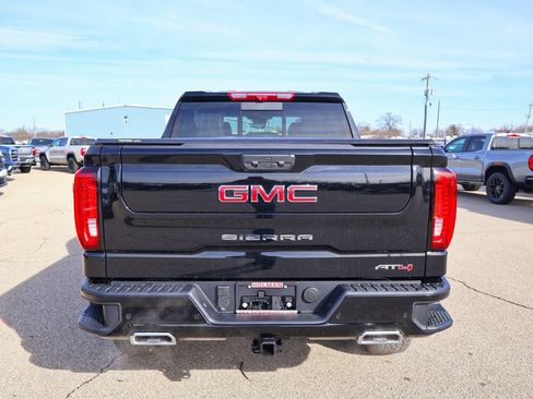 New 2026 GMC Sierra 1500 AT4 w/ AT4 Premium Package image 4